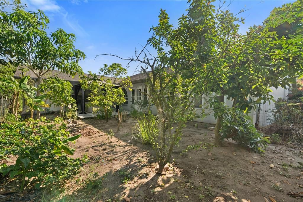 En Venta: $479,900 (4 camas, 2 baños, 2249 Pies cuadrados)