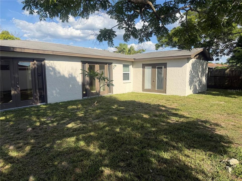 For Sale: $299,000 (4 beds, 2 baths, 1847 Square Feet)