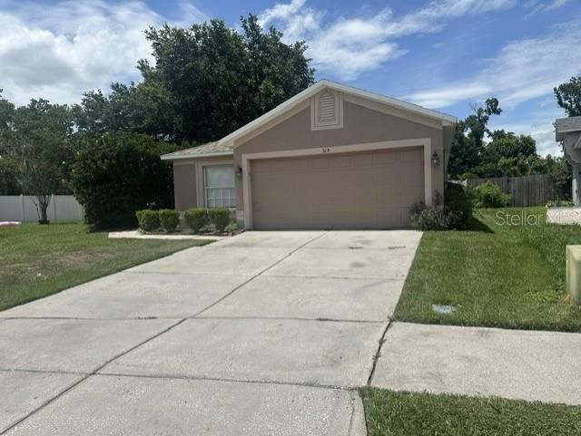 For Rent: $2,095 (3 beds, 2 baths, 1315 Square Feet)