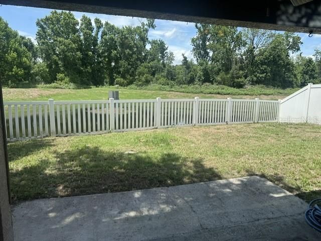 For Rent: $2,095 (3 beds, 2 baths, 1315 Square Feet)