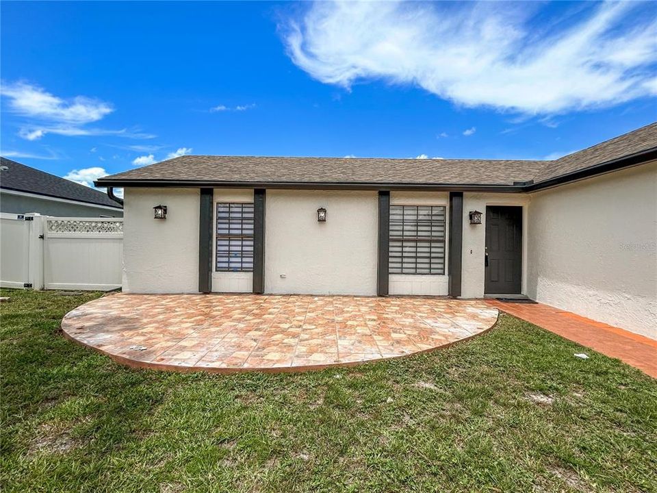 For Sale: $275,900 (3 beds, 2 baths, 1614 Square Feet)