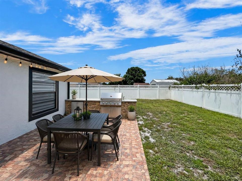 For Sale: $275,900 (3 beds, 2 baths, 1614 Square Feet)