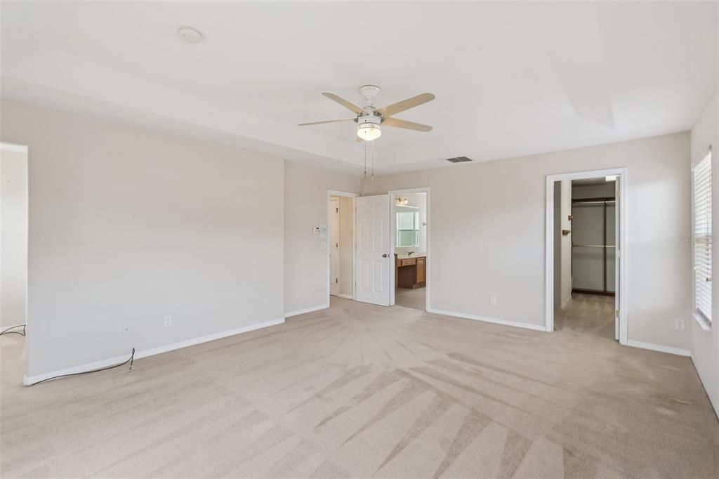 For Rent: $3,475 (5 beds, 4 baths, 3807 Square Feet)