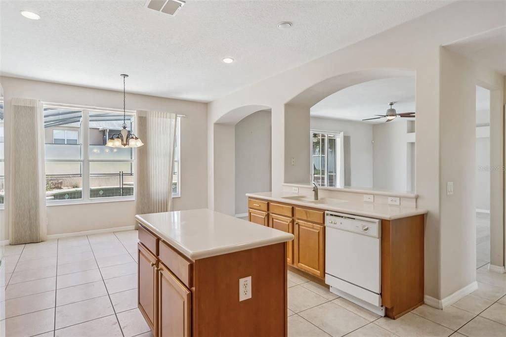 For Rent: $3,475 (5 beds, 4 baths, 3807 Square Feet)