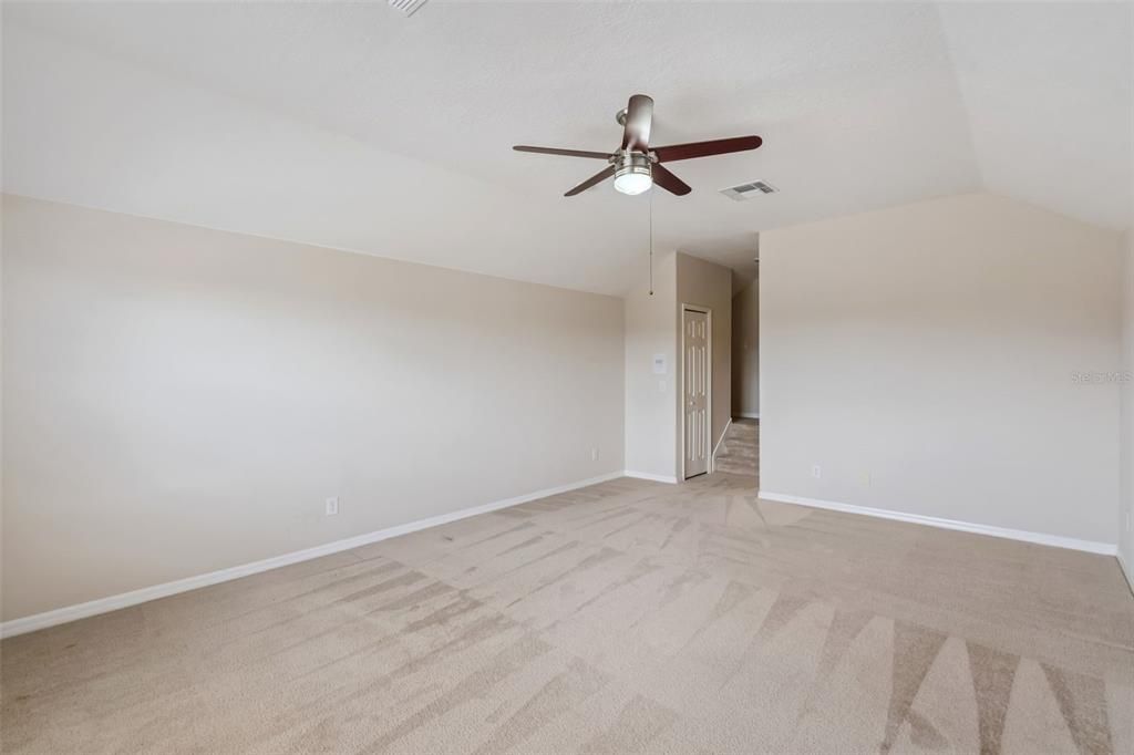For Rent: $3,475 (5 beds, 4 baths, 3807 Square Feet)