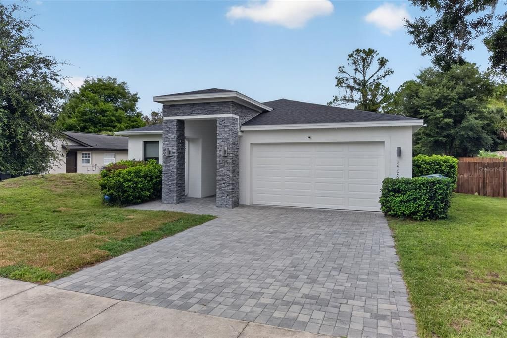 For Sale: $524,990 (4 beds, 2 baths, 1916 Square Feet)