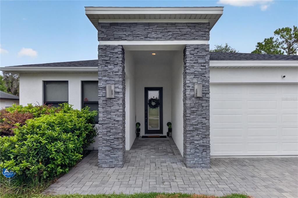 For Sale: $524,990 (4 beds, 2 baths, 1916 Square Feet)