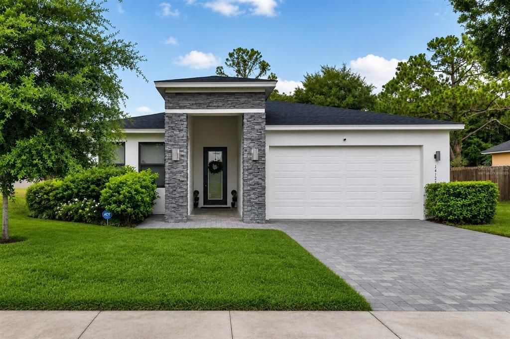 For Sale: $524,990 (4 beds, 2 baths, 1916 Square Feet)