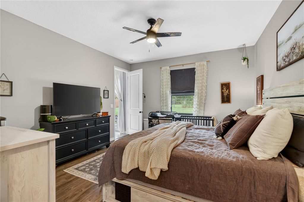 For Sale: $524,990 (4 beds, 2 baths, 1916 Square Feet)