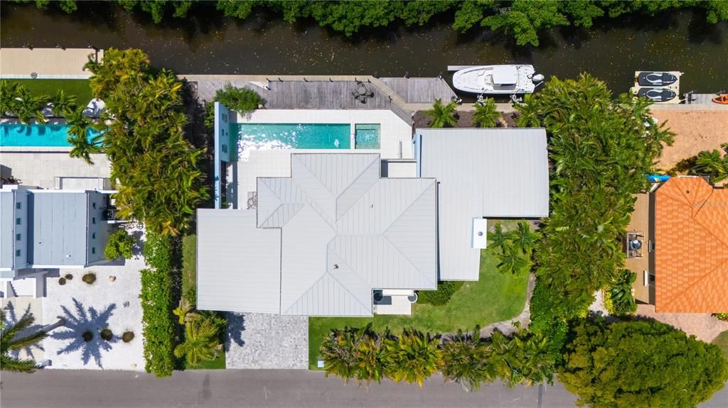 For Sale: $2,795,000 (4 beds, 3 baths, 3083 Square Feet)