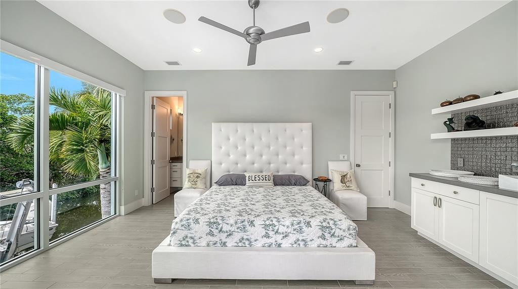 For Sale: $2,795,000 (4 beds, 3 baths, 3083 Square Feet)