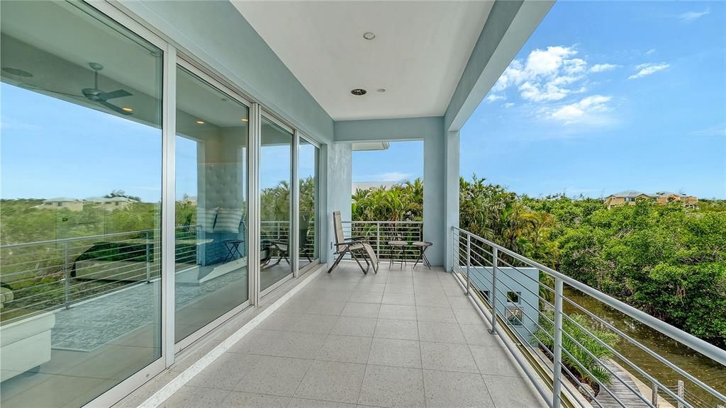 For Sale: $2,795,000 (4 beds, 3 baths, 3083 Square Feet)
