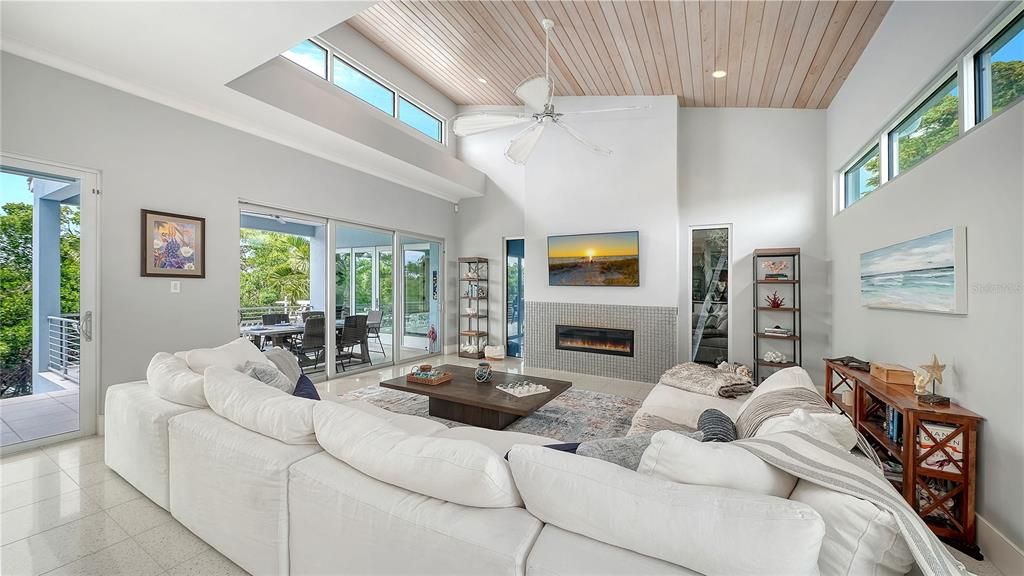 For Sale: $2,795,000 (4 beds, 3 baths, 3083 Square Feet)
