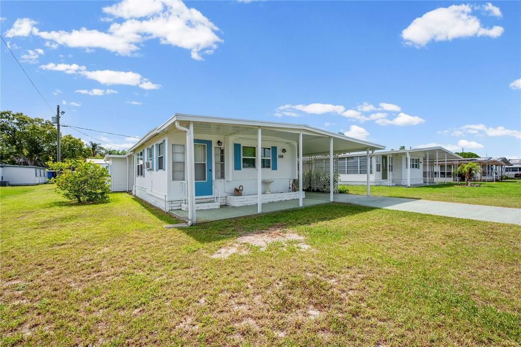 For Sale: $110,000 (2 beds, 2 baths, 772 Square Feet)