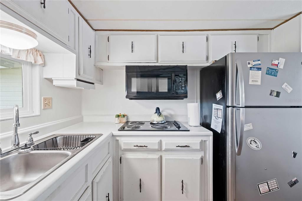 For Sale: $110,000 (2 beds, 2 baths, 772 Square Feet)