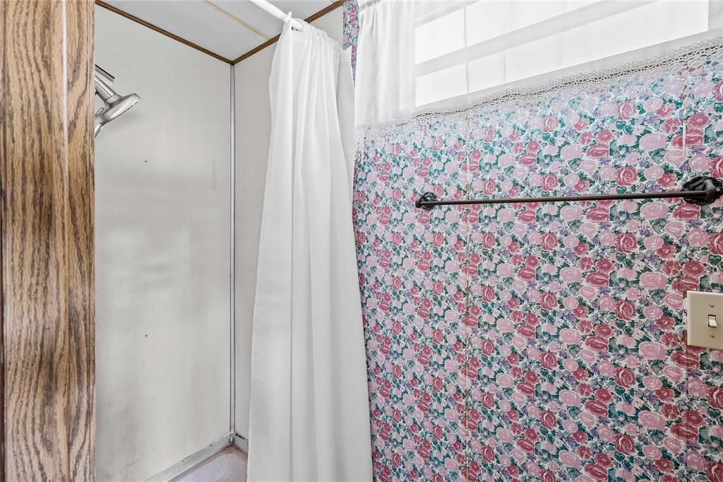 For Sale: $110,000 (2 beds, 2 baths, 772 Square Feet)