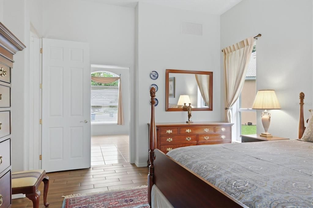 For Sale: $650,000 (3 beds, 2 baths, 2344 Square Feet)