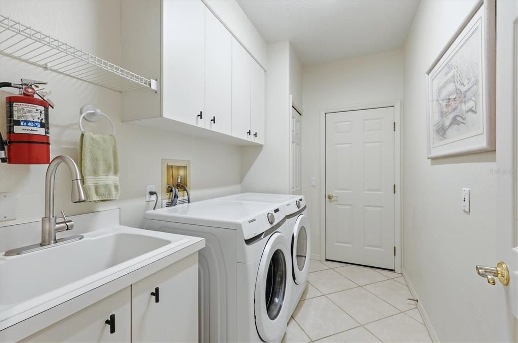 For Sale: $650,000 (3 beds, 2 baths, 2344 Square Feet)