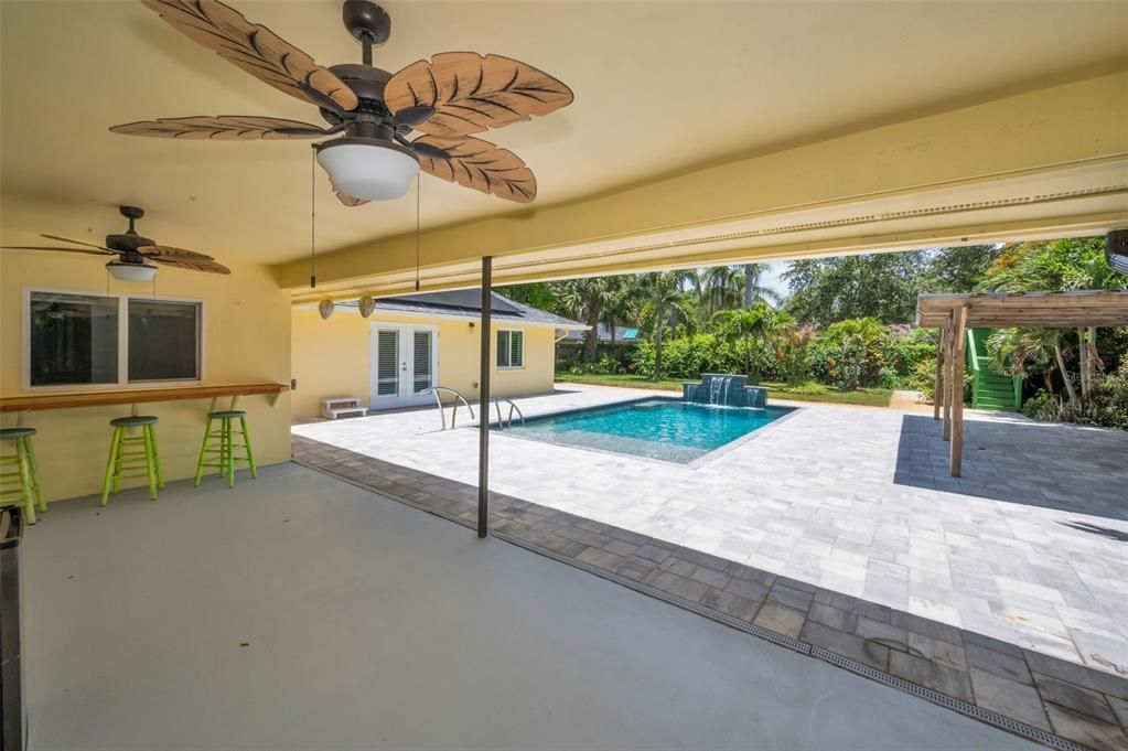For Sale: $879,000 (4 beds, 3 baths, 2430 Square Feet)