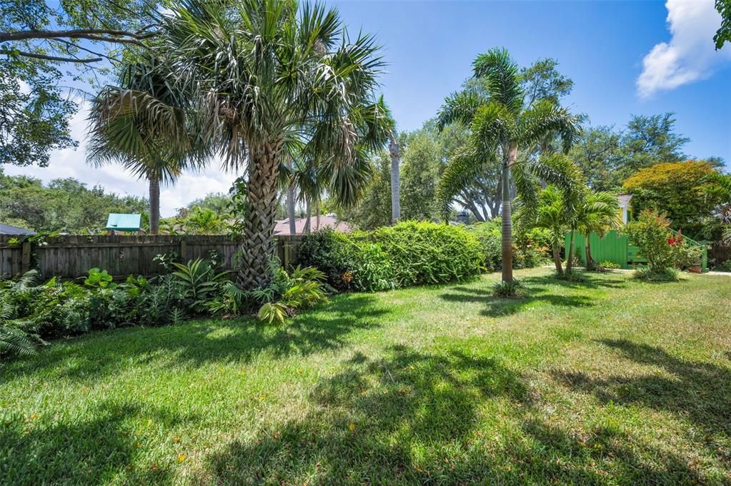 For Sale: $879,000 (4 beds, 3 baths, 2430 Square Feet)