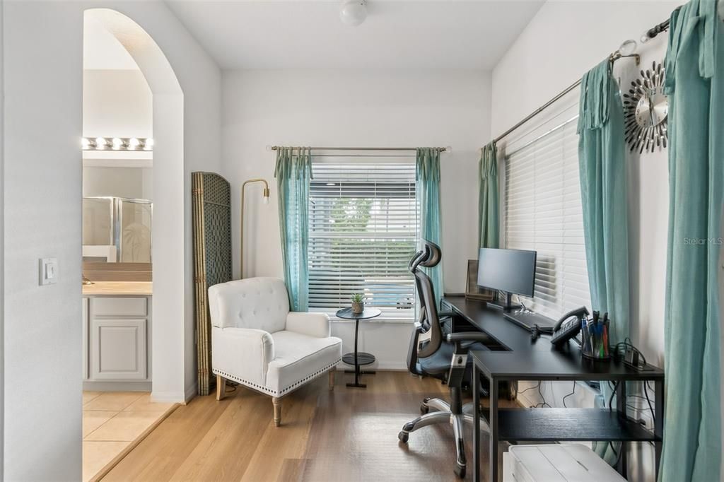 На продажу: $449,000 (3 спален, 2 ванн, 1842 Квадратных фут)