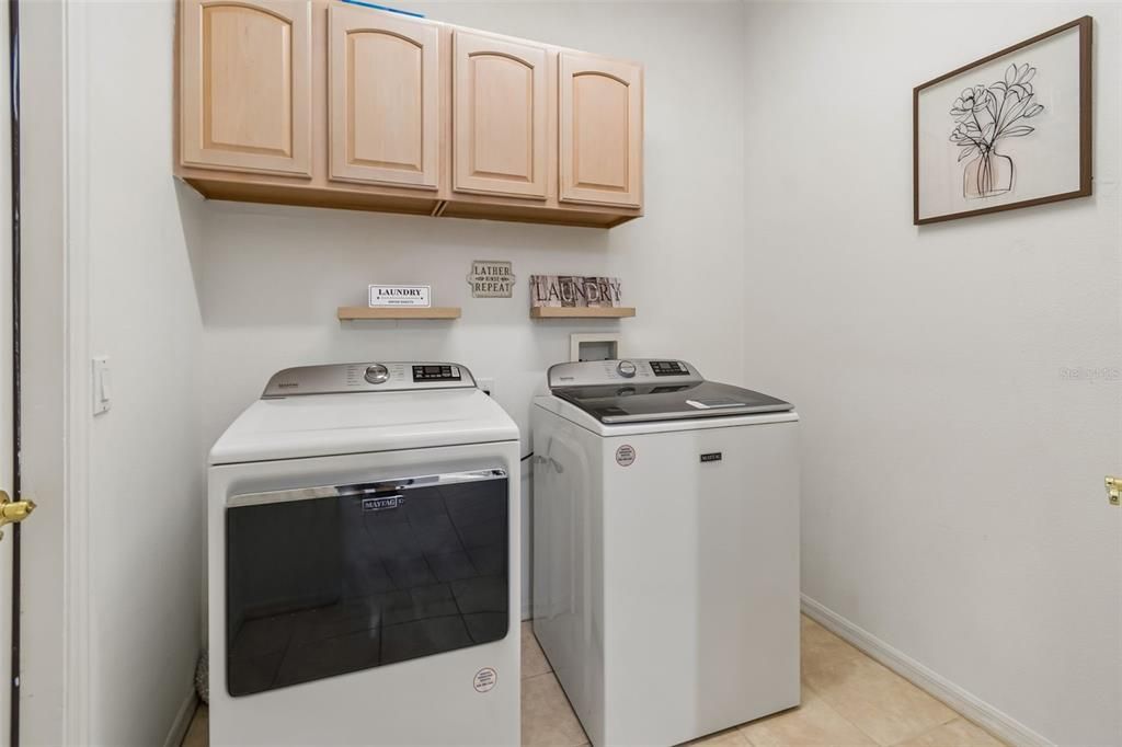 На продажу: $449,000 (3 спален, 2 ванн, 1842 Квадратных фут)