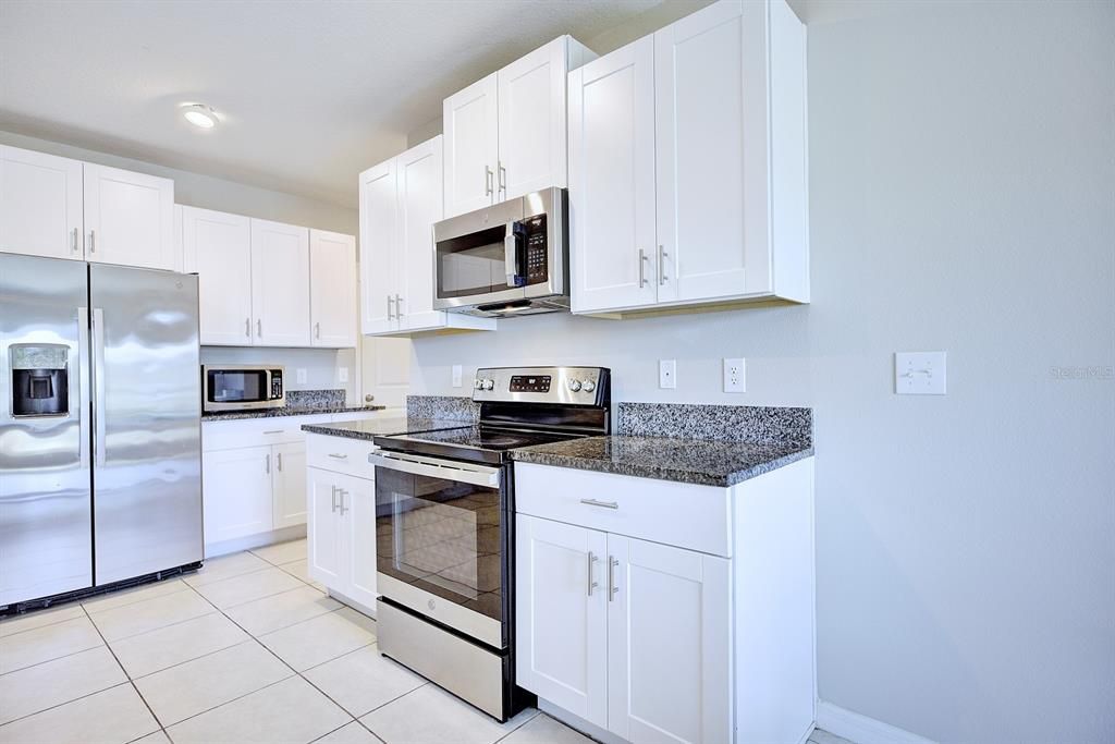 For Sale: $415,000 (6 beds, 3 baths, 3165 Square Feet)