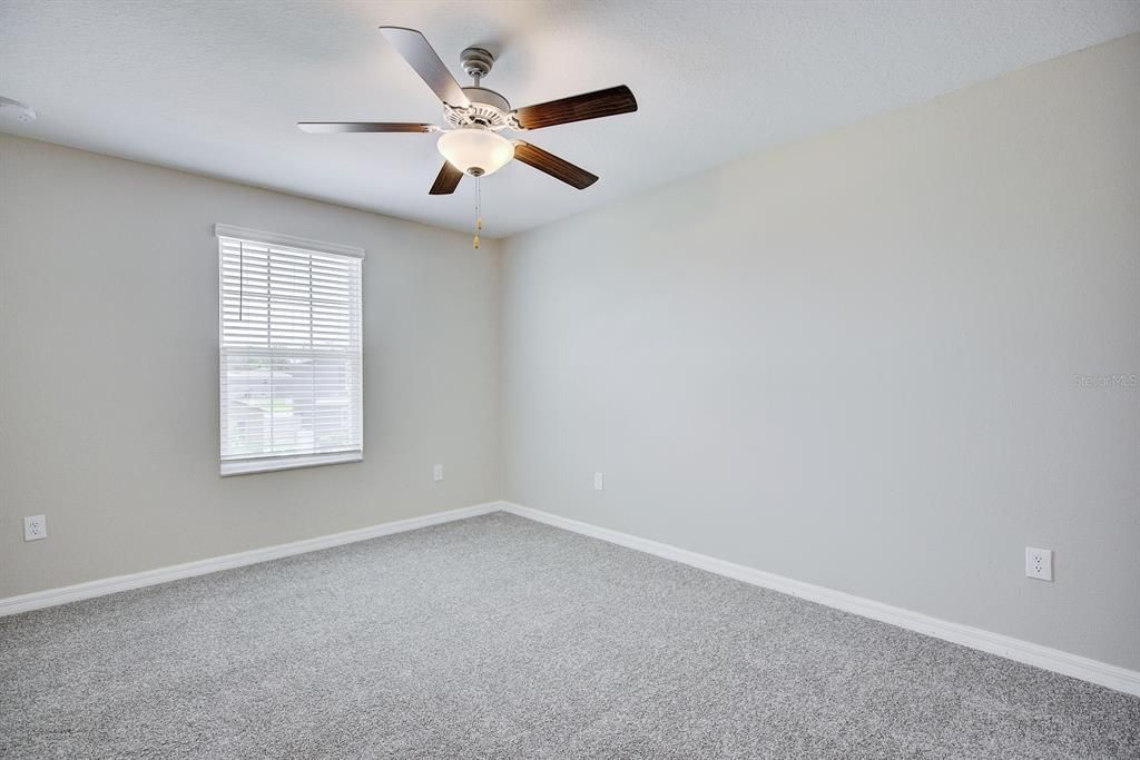 For Sale: $415,000 (6 beds, 3 baths, 3165 Square Feet)