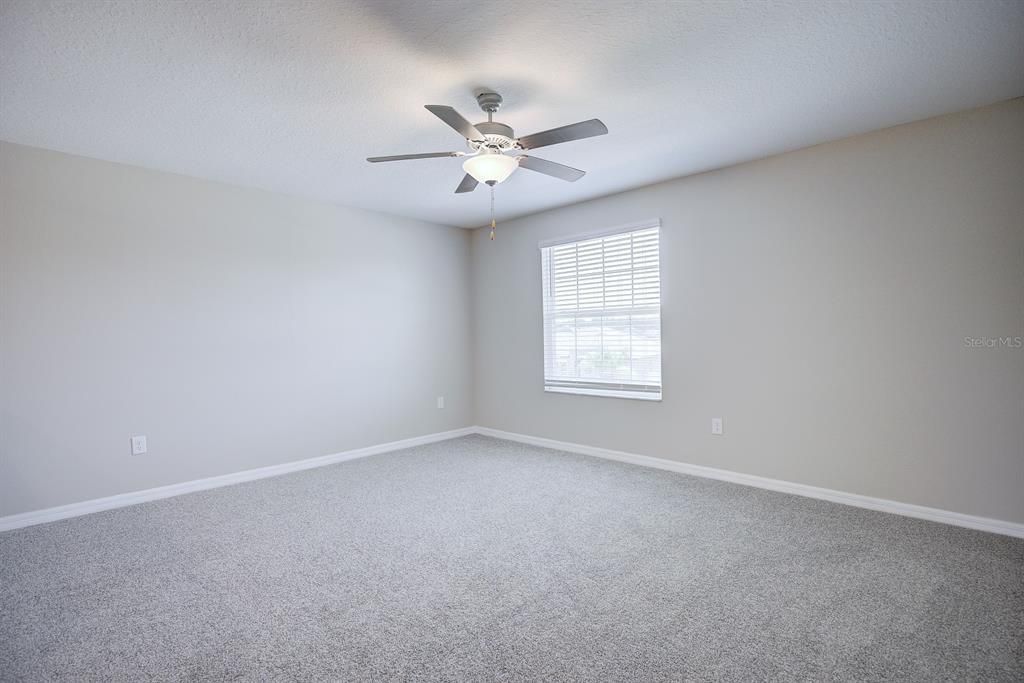For Sale: $415,000 (6 beds, 3 baths, 3165 Square Feet)