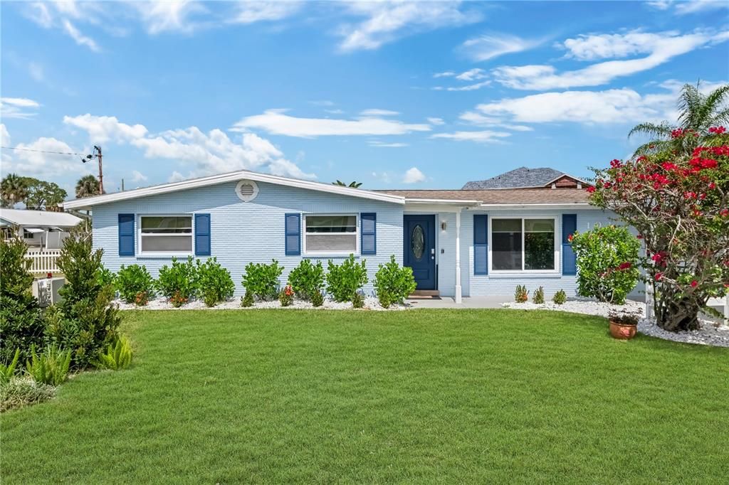 For Sale: $524,900 (3 beds, 2 baths, 1637 Square Feet)