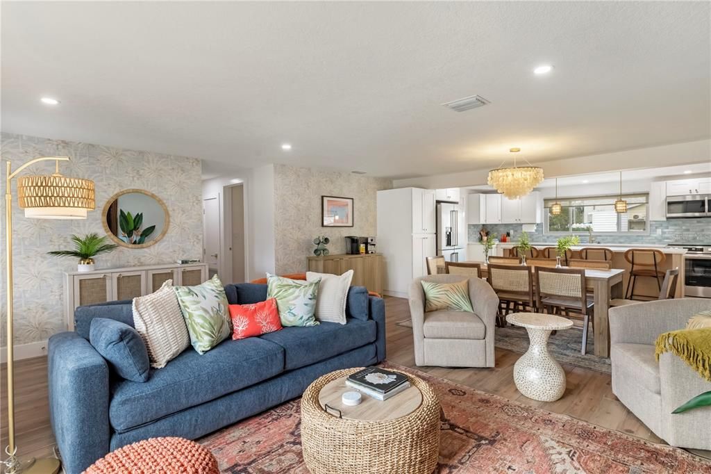 For Sale: $524,900 (3 beds, 2 baths, 1637 Square Feet)
