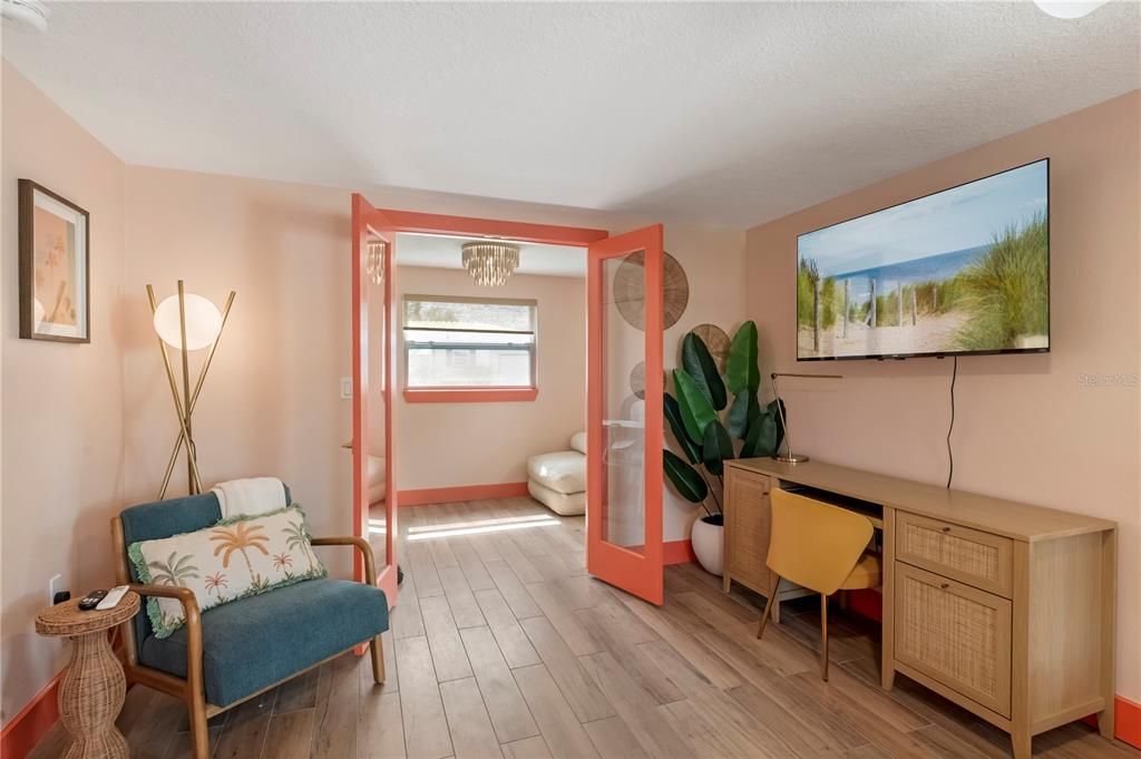 For Sale: $524,900 (3 beds, 2 baths, 1637 Square Feet)
