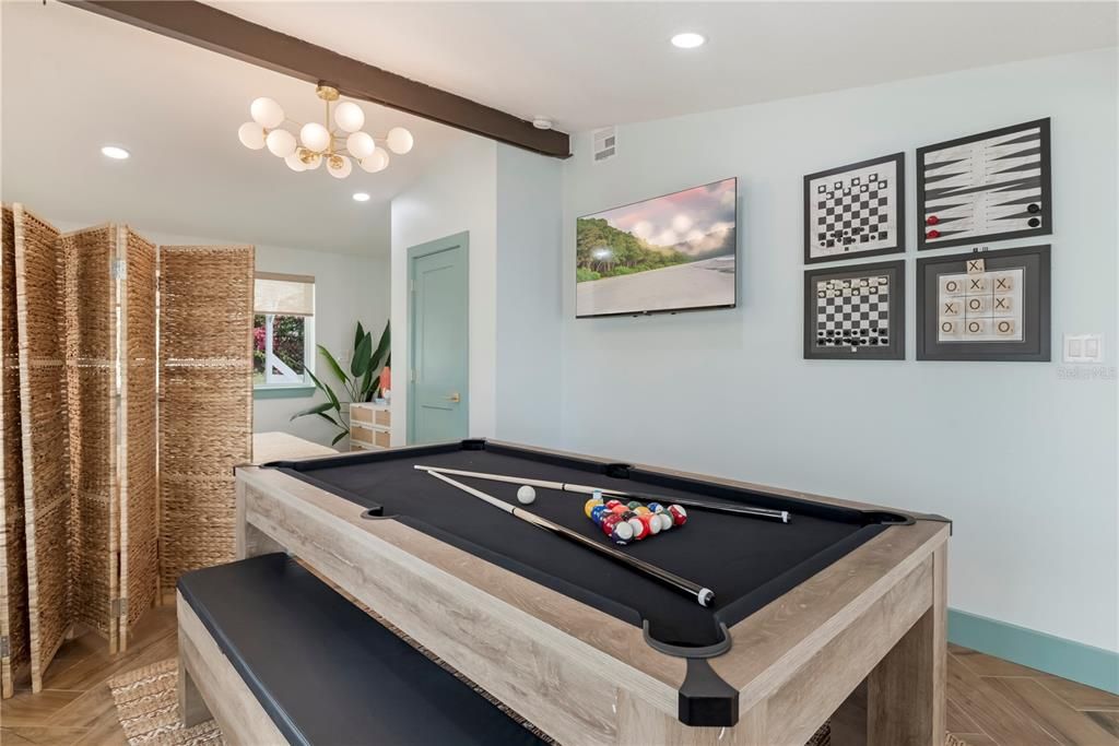 For Sale: $524,900 (3 beds, 2 baths, 1637 Square Feet)