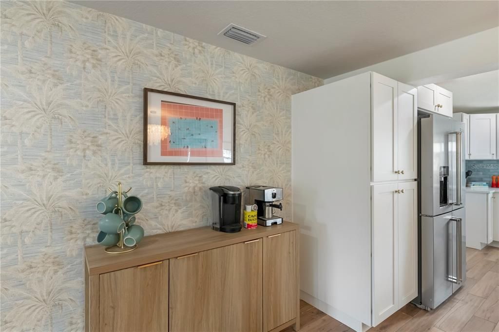 For Sale: $524,900 (3 beds, 2 baths, 1637 Square Feet)