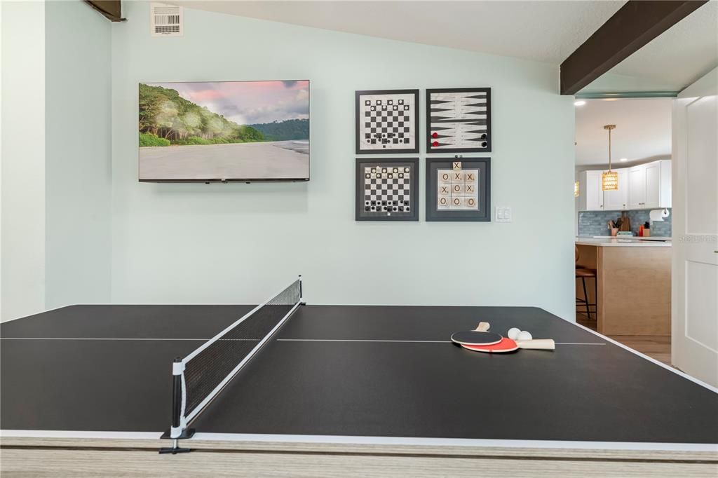 For Sale: $524,900 (3 beds, 2 baths, 1637 Square Feet)