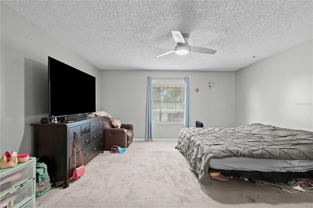 For Sale: $450,000 (4 beds, 3 baths, 2176 Square Feet)