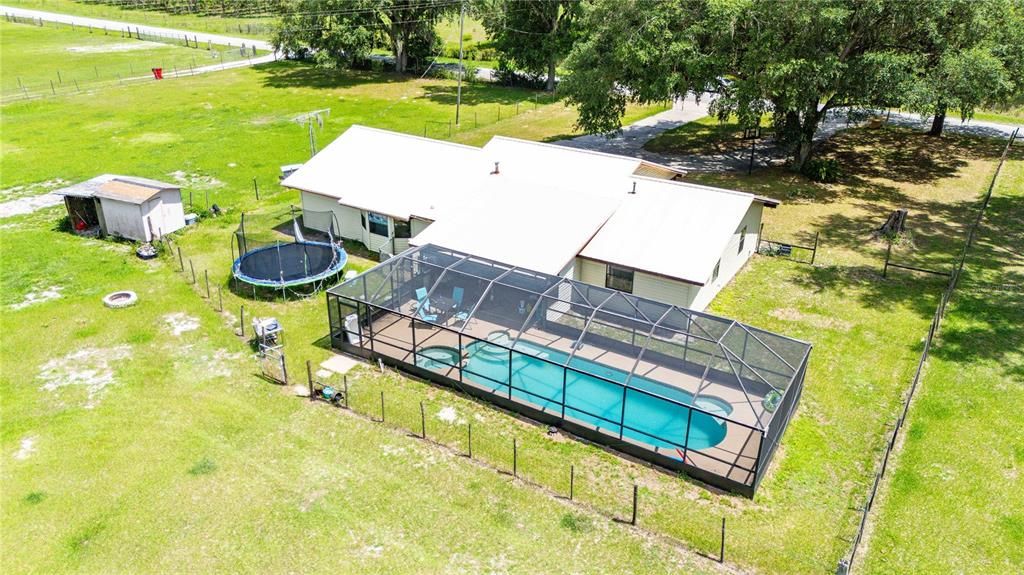 For Sale: $450,000 (4 beds, 3 baths, 2176 Square Feet)