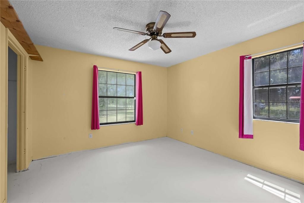 For Sale: $450,000 (4 beds, 3 baths, 2176 Square Feet)