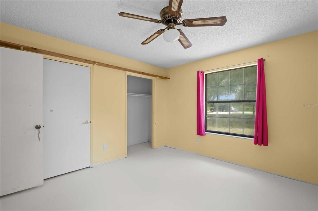 For Sale: $450,000 (4 beds, 3 baths, 2176 Square Feet)