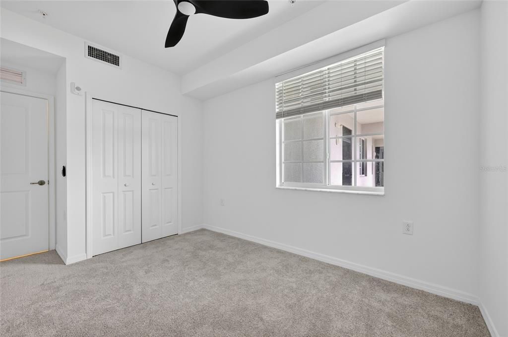 For Sale: $150,000 (2 beds, 2 baths, 1161 Square Feet)