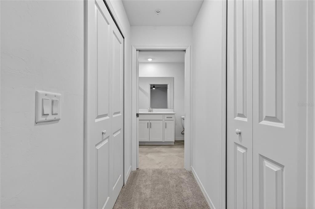 For Sale: $150,000 (2 beds, 2 baths, 1161 Square Feet)