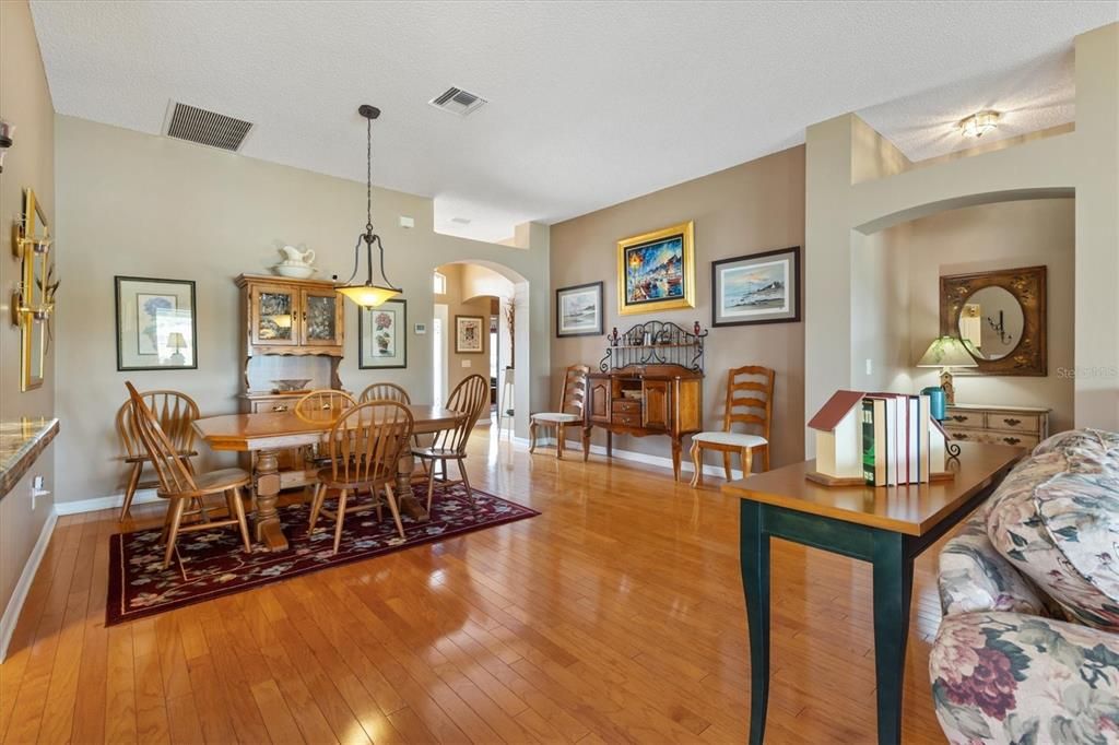 For Sale: $638,500 (3 beds, 2 baths, 2312 Square Feet)