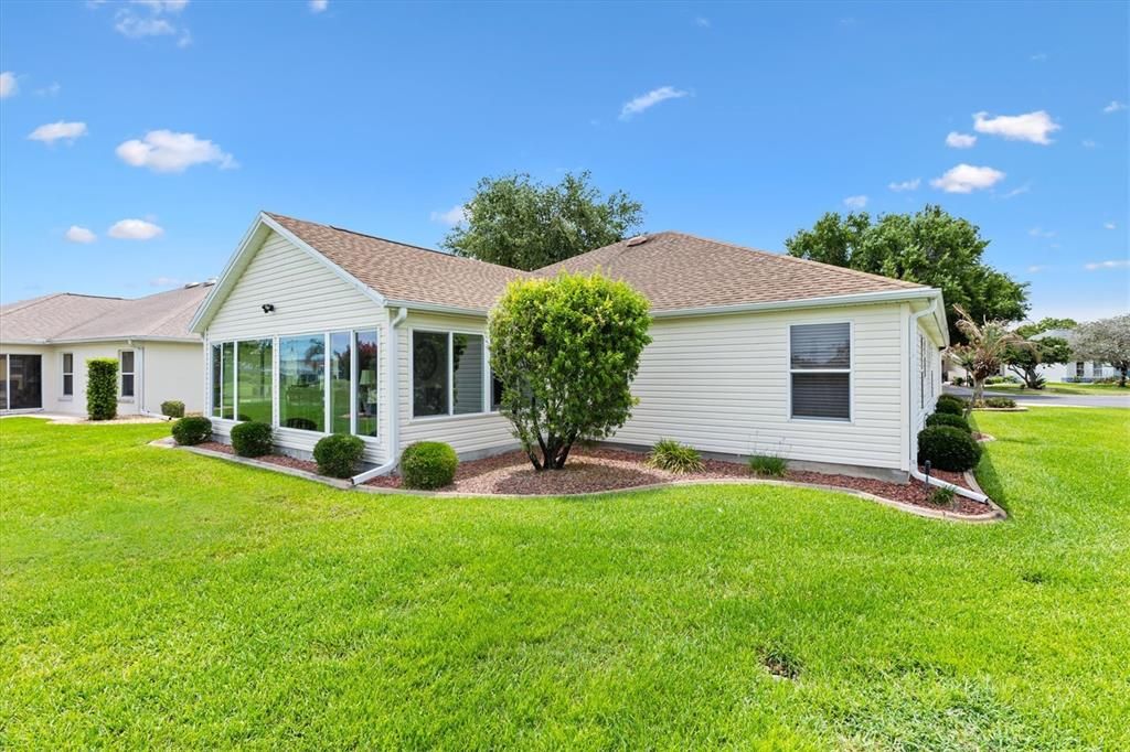 For Sale: $638,500 (3 beds, 2 baths, 2312 Square Feet)