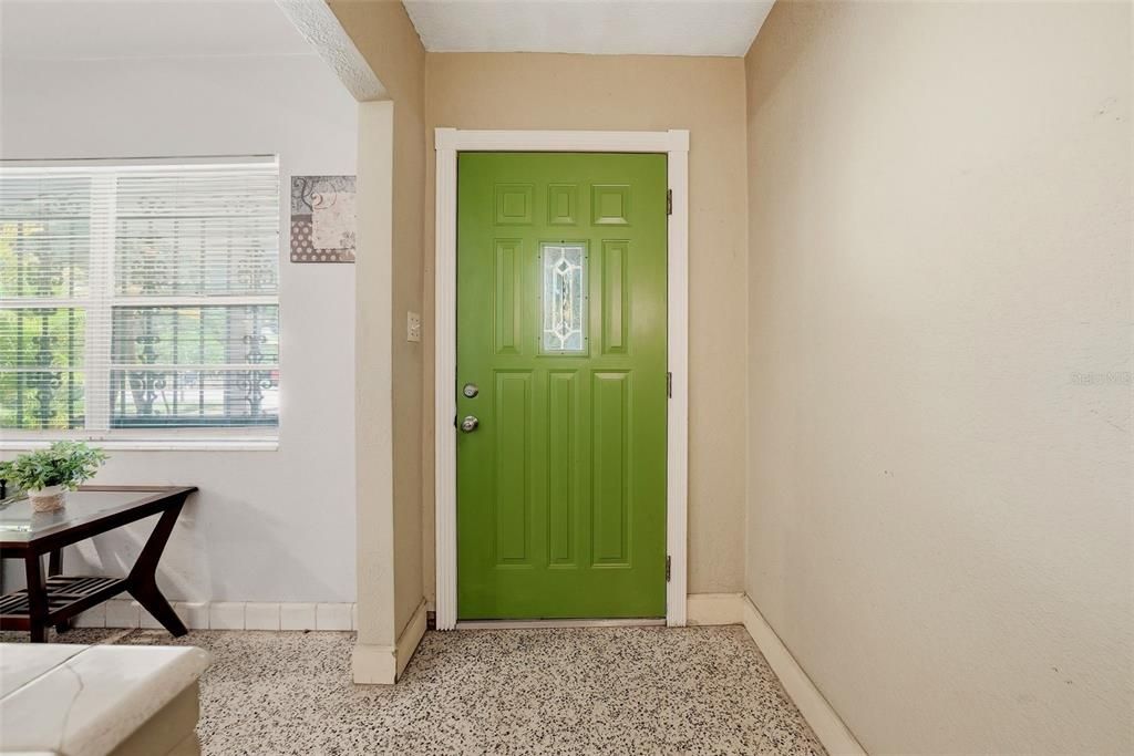 En Venta: $399,999 (2 camas, 1 baños, 1116 Pies cuadrados)
