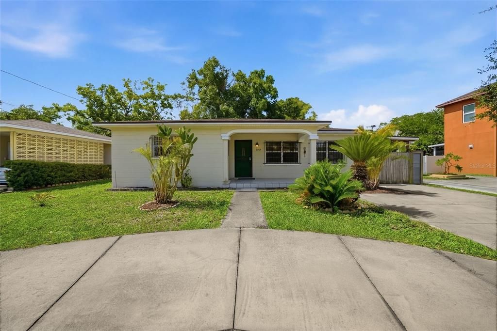 En Venta: $399,999 (2 camas, 1 baños, 1116 Pies cuadrados)