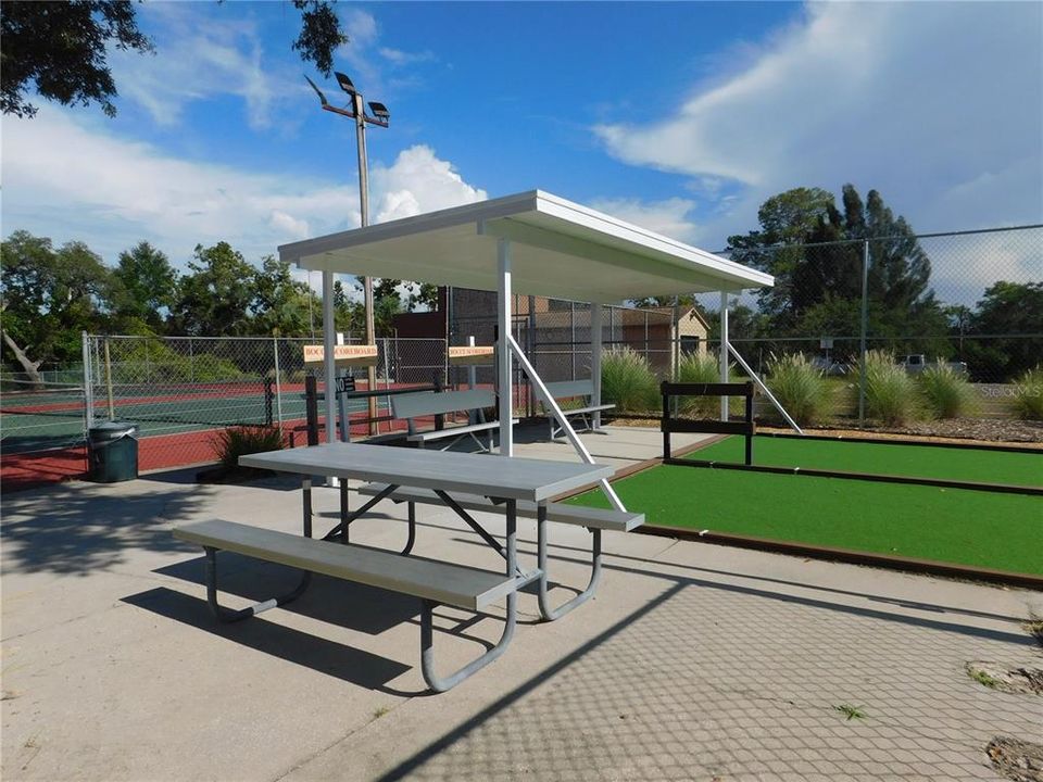 For Sale: $275,000 (2 beds, 2 baths, 1519 Square Feet)