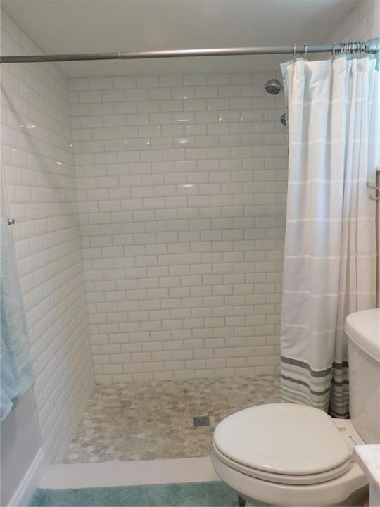 For Sale: $275,000 (2 beds, 2 baths, 1519 Square Feet)