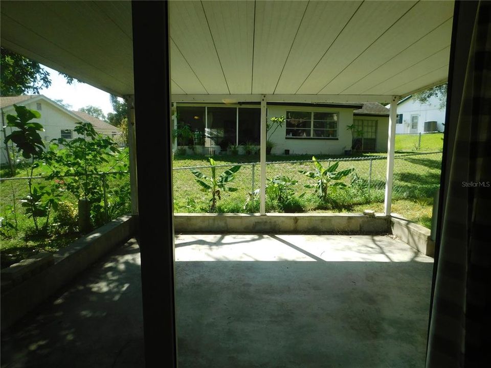 For Sale: $275,000 (2 beds, 2 baths, 1519 Square Feet)