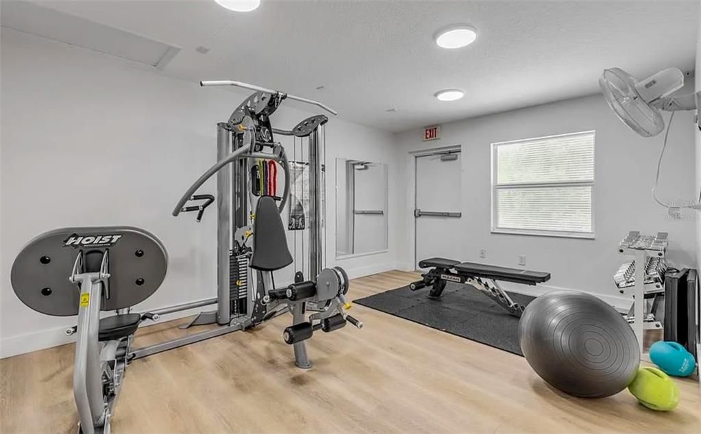 For Rent: $2,900 (2 beds, 2 baths, 1681 Square Feet)