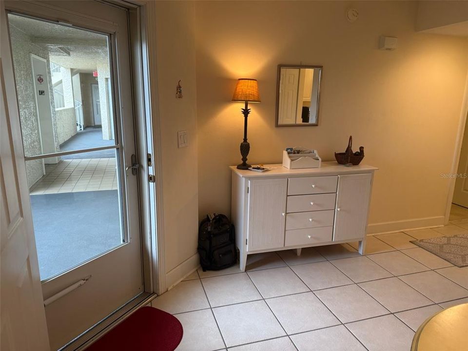 For Rent: $2,900 (2 beds, 2 baths, 1681 Square Feet)